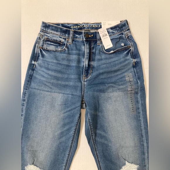 American Eagle Outfitters | NWT Mom Jean Distressed Soft Knit 6 Long Jeans - Picture 3 of 10